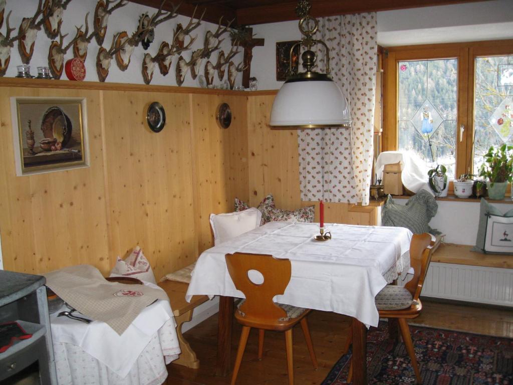 Haus Bergheimat - Familie Oberacher Vendégház Fulpmes Kültér fotó